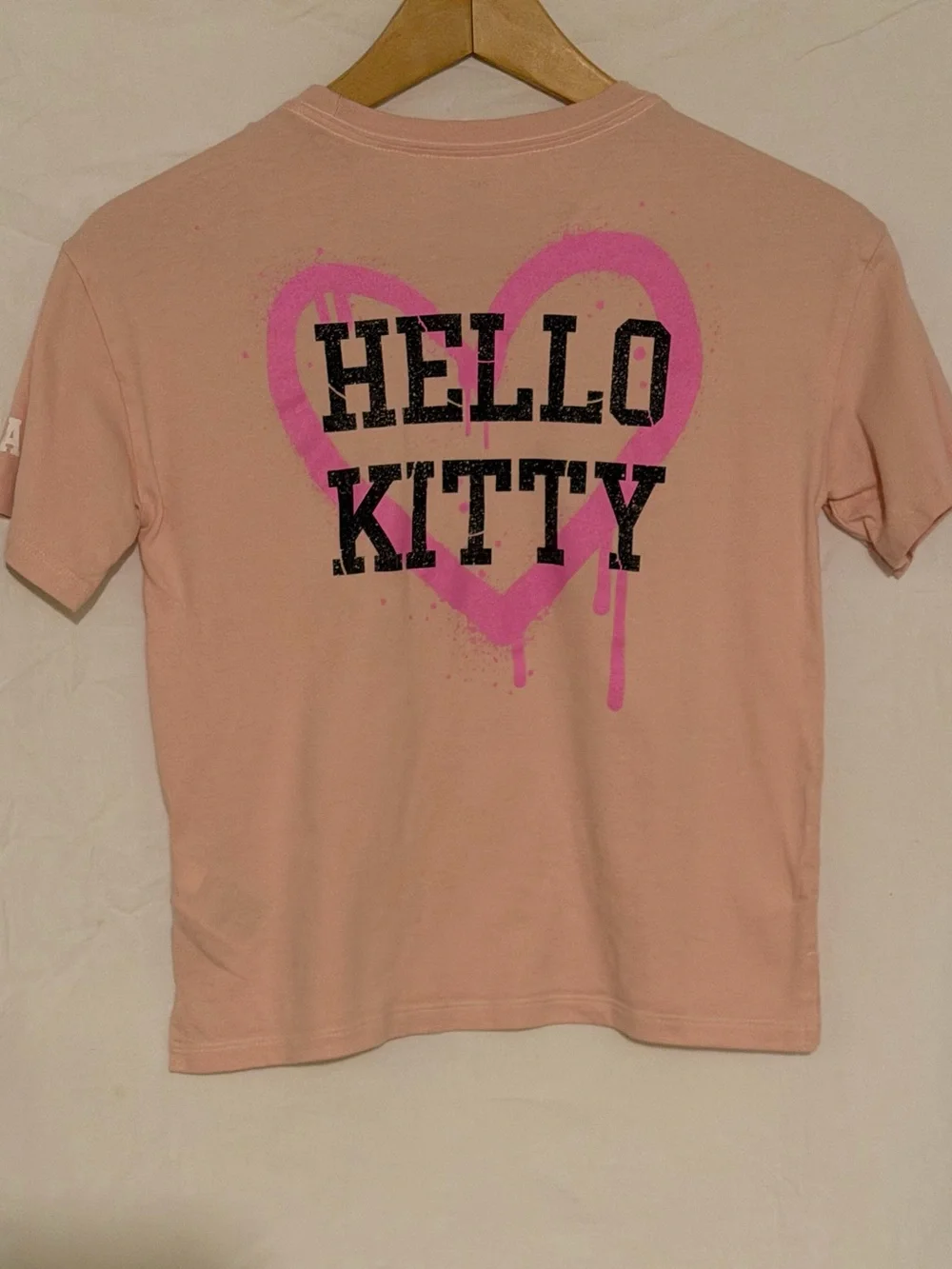 Kids Sanrio Hello Kitty Pink Graphic T-Shirt Artist Palette Heart Size 6-7